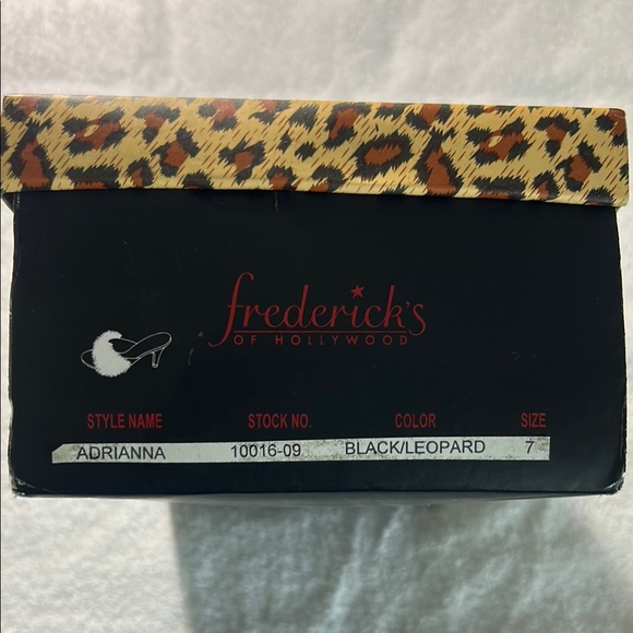 Frederick's of Hollywood Vintage Black Feathered Heels - Picture 9 of 10